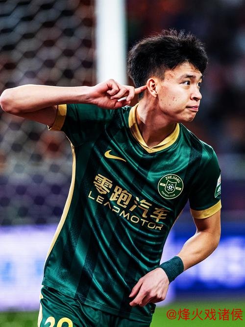 王钰栋谈留洋计划：希望先在中超站稳脚跟，最好能成为主力后再出国