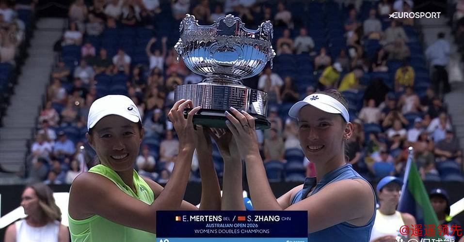 澳网传奇同框：三位80后大满贯冠军携手晋级32强